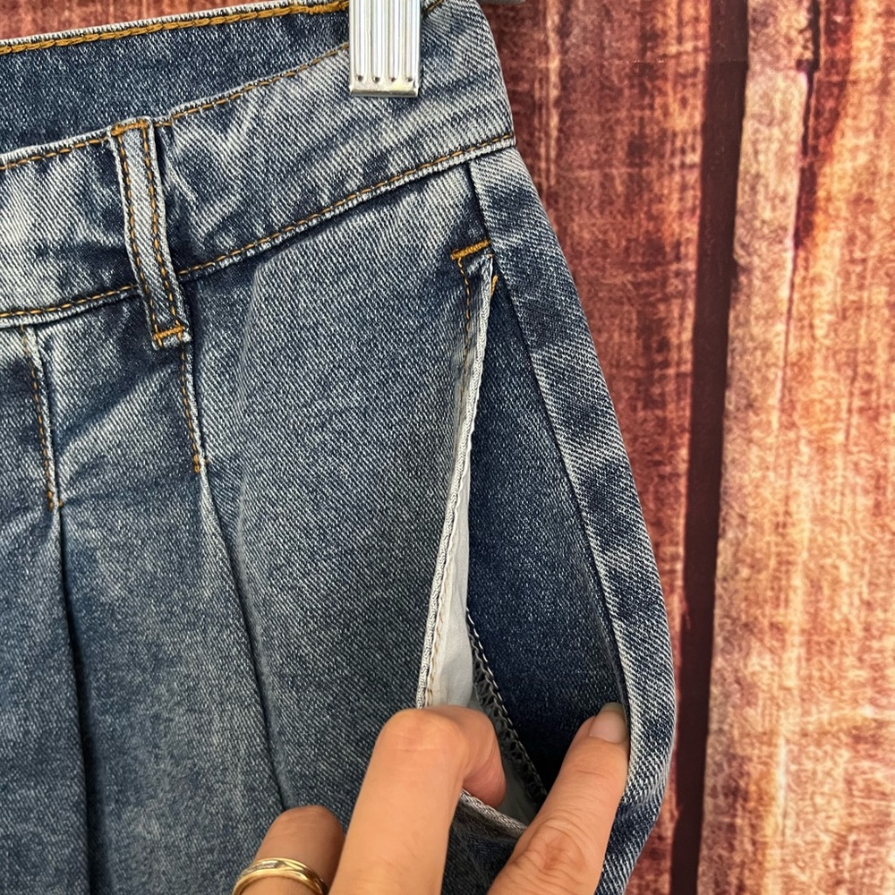 Steve Madden | NWT Marlowe Denim Mini Skort - Picture 7 of 11